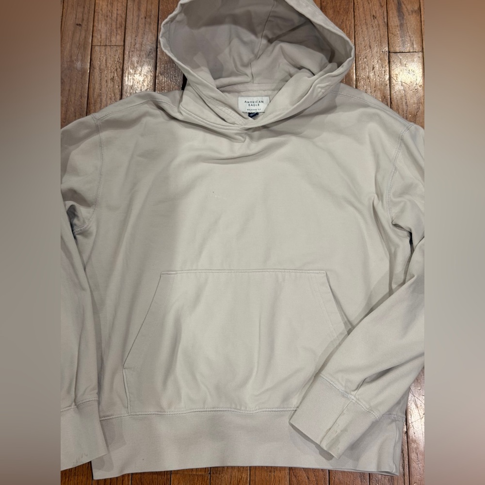 Men's American Eagle, size small sweatshirt, with hood size small Beige